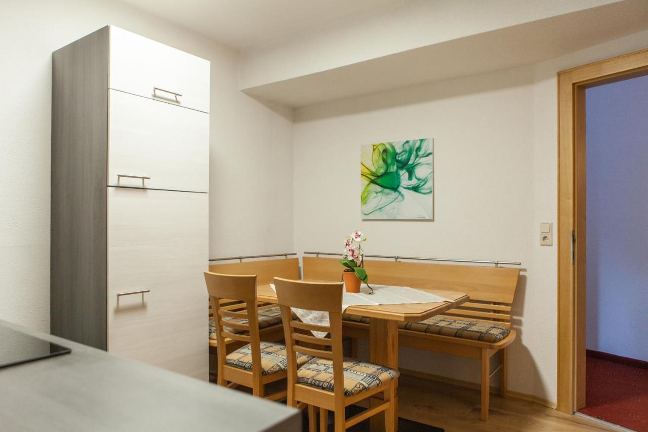 Sonnenhof - Apartments & Zimmer 카우넬탈 외부 사진